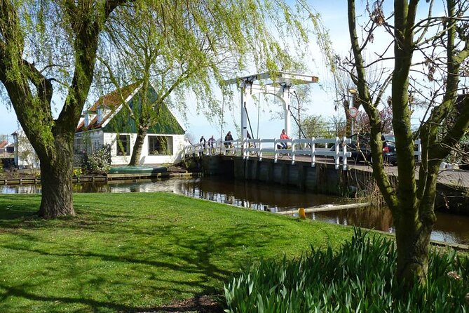 Amsterdam Countryside and Villages Bike Tour - Lunch break: what’s included, what’s on you