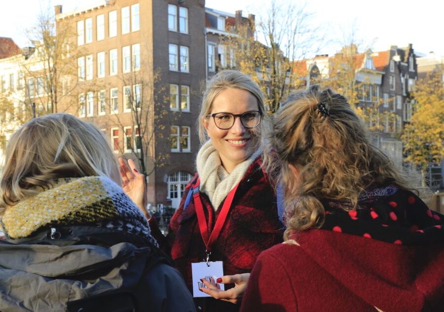 Amsterdam: Cultural Highlights Walking Tour - Walking along the Amstel and closing at the National Monument