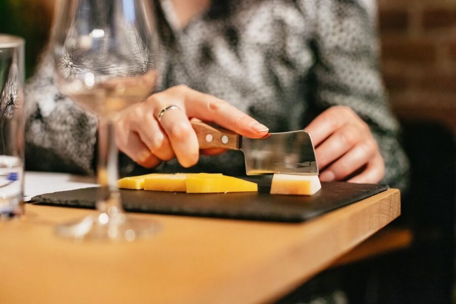Amsterdam: Dutch Cheese Tasting Experience with Wine - Best for whom (and who should skip it)