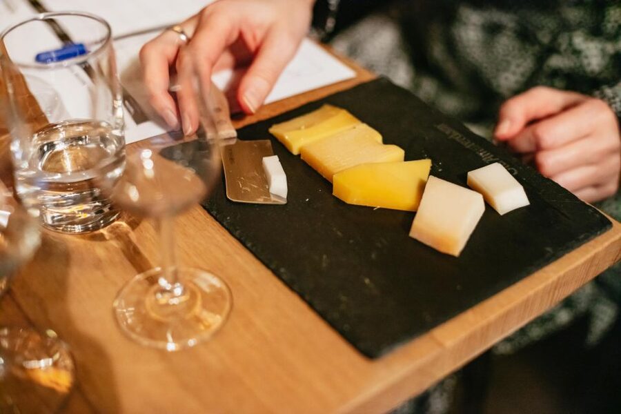 Amsterdam: Dutch Cheese Tasting Experience with Wine - What happens after the tasting: use the discount right away