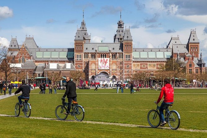 Amsterdam: E-Bike Sightseeing Tour - Prinseneiland and the palmentuin moment