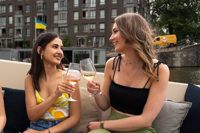 Amsterdam: Evening Candle Light Cruise With Wine & Cheese - Herengracht’s Golden Bend, Seven Bridges, and the Dutch Golden Age angle