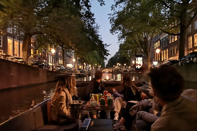 Amsterdam Evening Cruise in Small Group - Jordaan narrow canals and Reguliersgracht’s Seven Bridges views