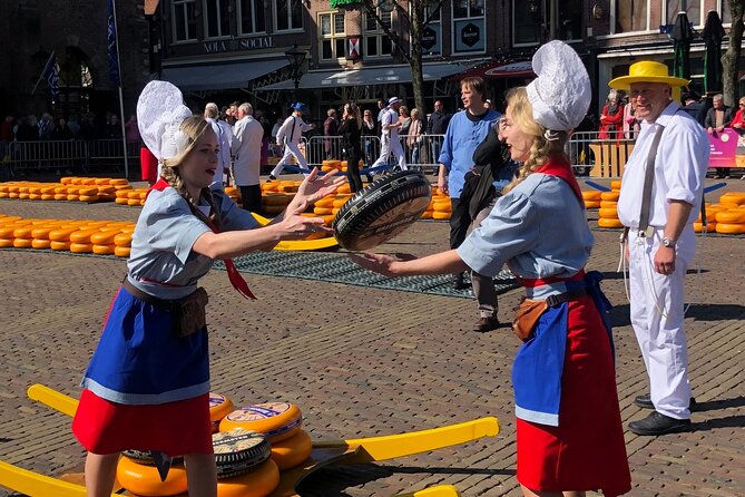 Amsterdam: Experience Edam, a Cheese Tasting, and a Windmill - Tulip field views on the road: what to expect without a guarantee