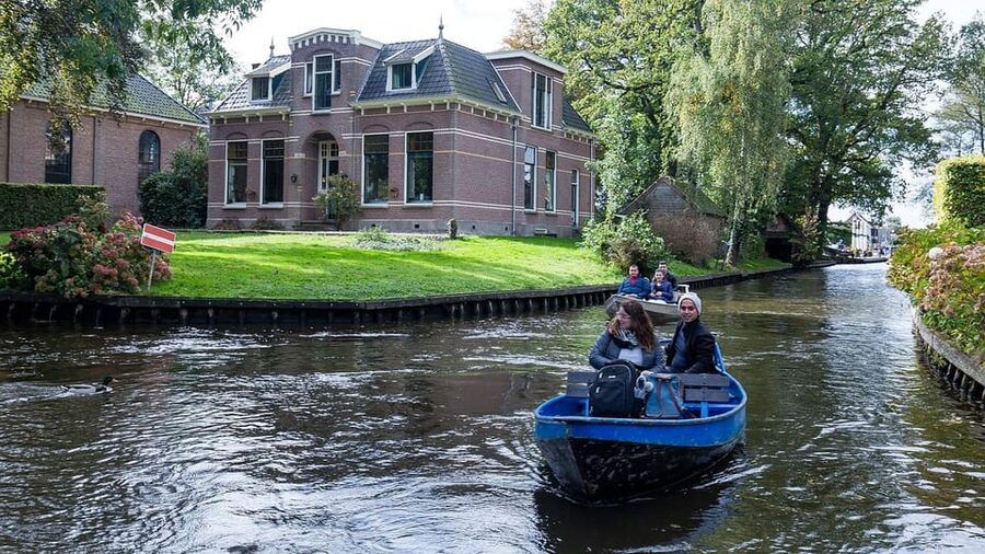 Amsterdam: Explore Giethoorn in a Private Tour with Driver - Price and value: is $736 for up to 3 people worth it?