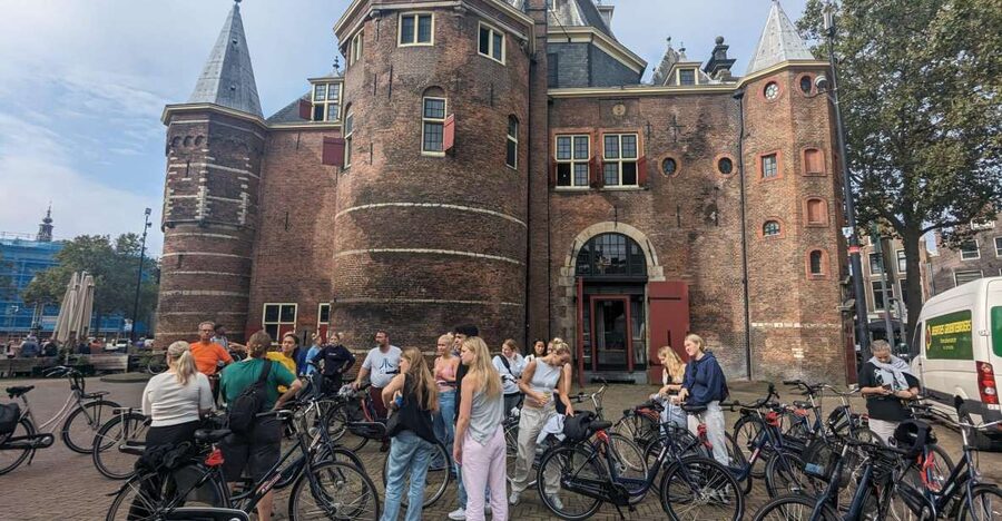 Amsterdam: Explore the City Highlights by Bike - Why This 2.5 Hour Bike Tour Fits Real Travel Days
