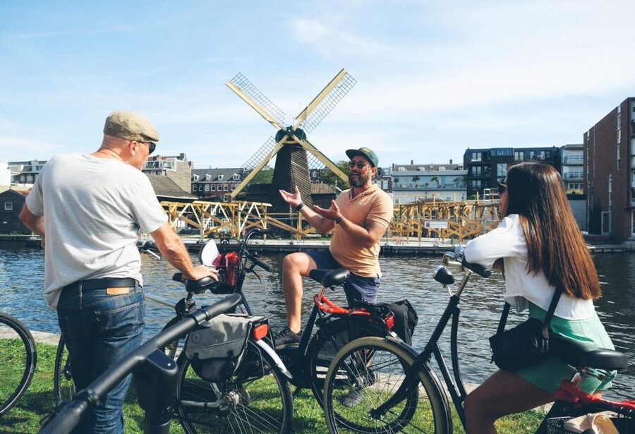 Amsterdam: Explore the City Highlights by Bike - Meeting at Mike’s Bike Tours Near Centraal Station (and finding the shop)