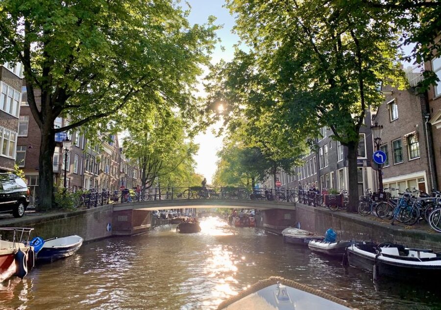 Amsterdam: German Canal Cruise with Unlimited Drinks Option - Price and Value: When $25 Plus City Tax Feels Fair
