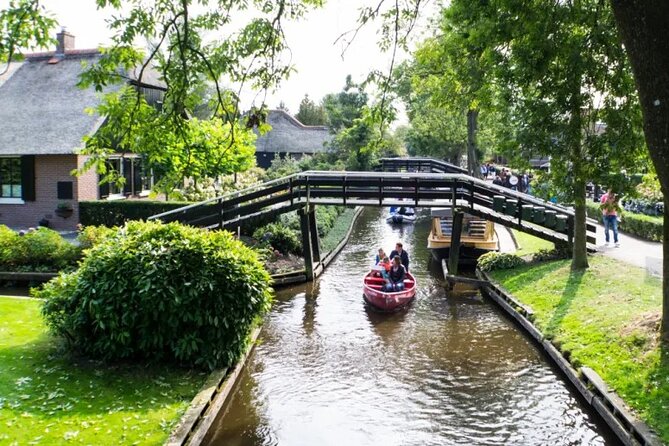 Amsterdam: Giethoorn Tour Scenic Cruise, Cheese & Free Time - Key highlights worth booking