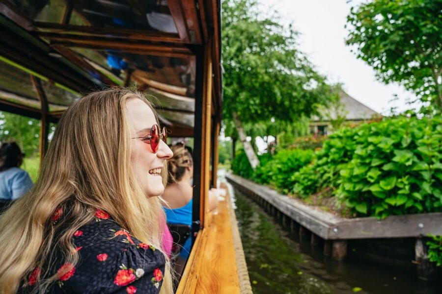 Amsterdam: Giethoorn, Volendam, and Zaanse Schans Tour - Key highlights worth your time