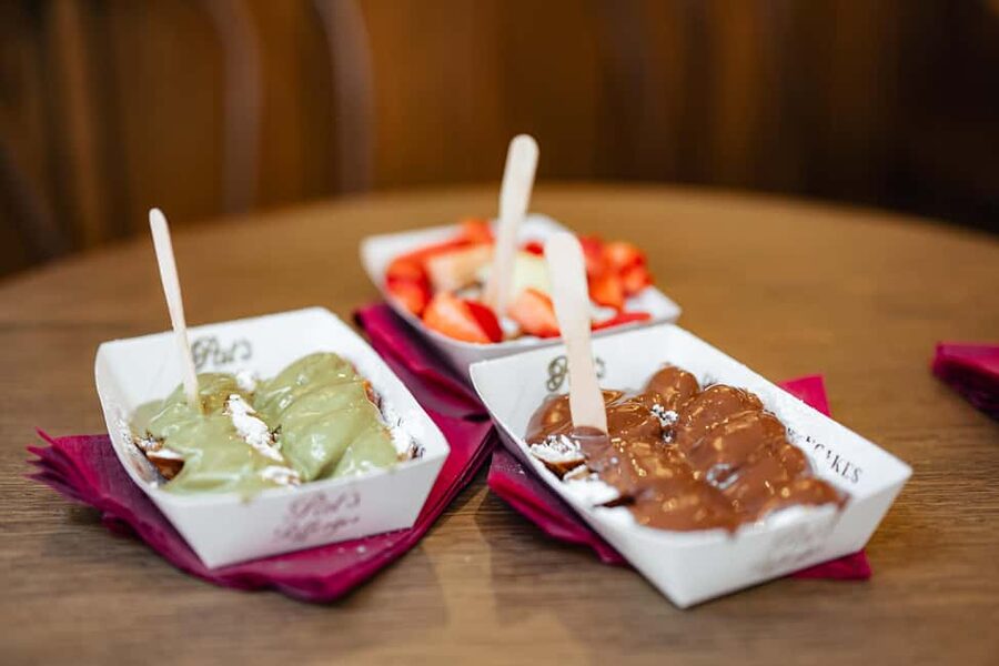 Amsterdam: Guided Cultural Food Tour in English or German - Stop by stop: what you see and how it connects to your bites