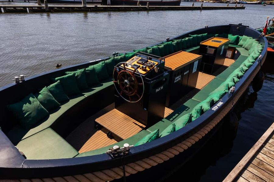 Amsterdam: Guided Open Boat Cruise Unlimited Drinks Option - Museums, squares, and architecture names you’ll recognize later