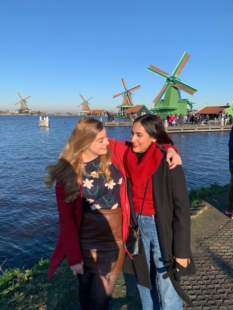 Amsterdam: Guided Zaanse Schans, Windmills & Cheese Tour - Clogs Up Close: Watching Wooden Shoe Making