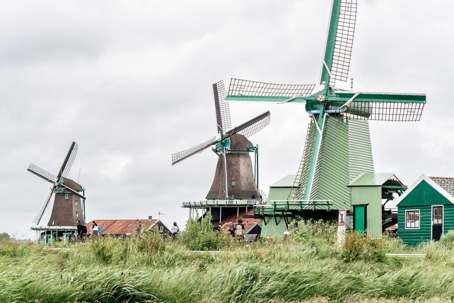 Amsterdam: Guided Zaanse Schans, Windmills & Cheese Tour - Optional Add-On: The Amsterdam Canal Cruise Voucher