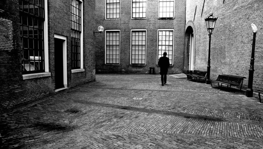 Amsterdam: Haunted History and Ghost Walking Tour - Purgatory of the Waag: Enlightenment science with a sinister twist