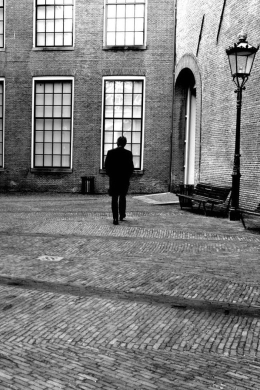 Amsterdam: Haunted History and Ghost Walking Tour - Nieuwe Kerk: royal ceremonies, crypts, and whispers in the stone