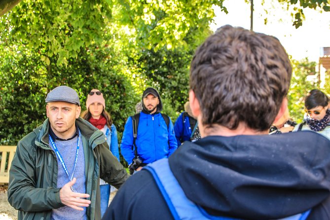 Amsterdam Highlights Small-Group Walking Tour - Jodenbuurt and the Jewish Quarter: Respectful WWII Context