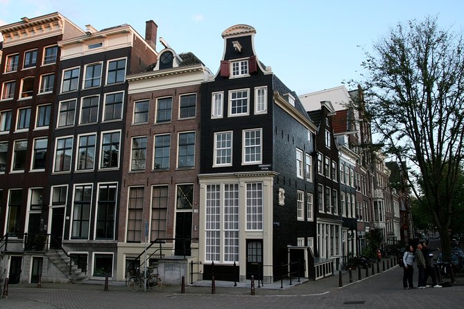 Amsterdam Highlights Walking Tour: Small Group Experience - De Wallen with care: what you should expect on a guided pass