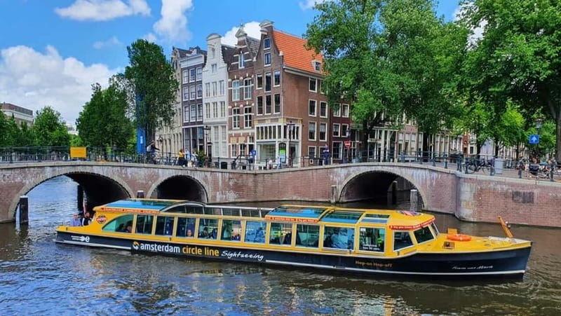 Amsterdam: Historic City Centre Canal Cruise - Where you board the cruise (Prinsengracht 261a or Prins Hendrikkade 33A)