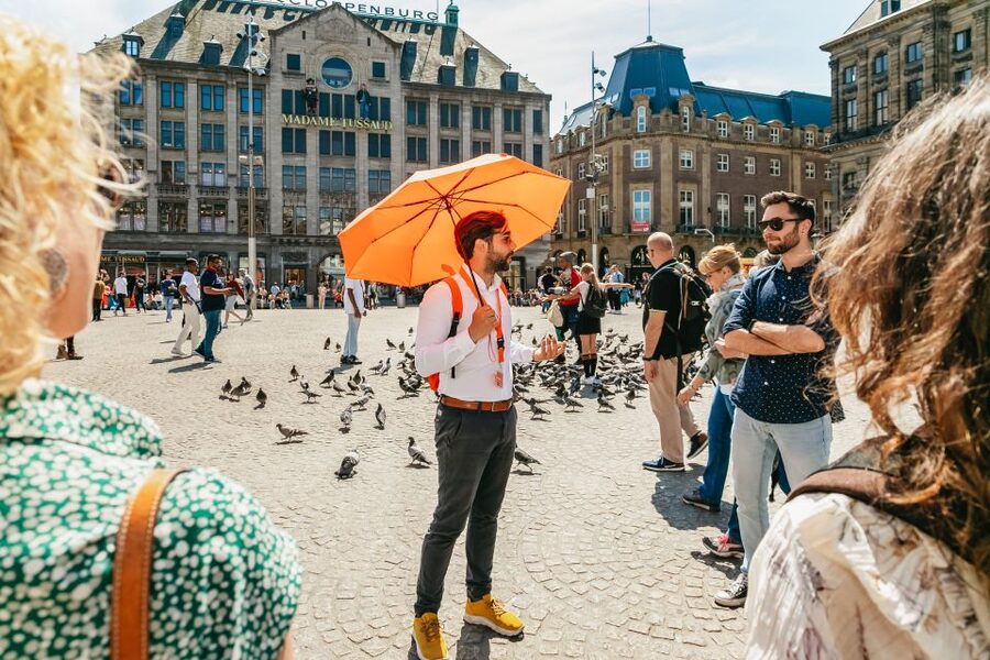 Amsterdam: Historical Highlights Walking Tour with Tasting - Who should book this Amsterdam historical highlights walking tour with tasting