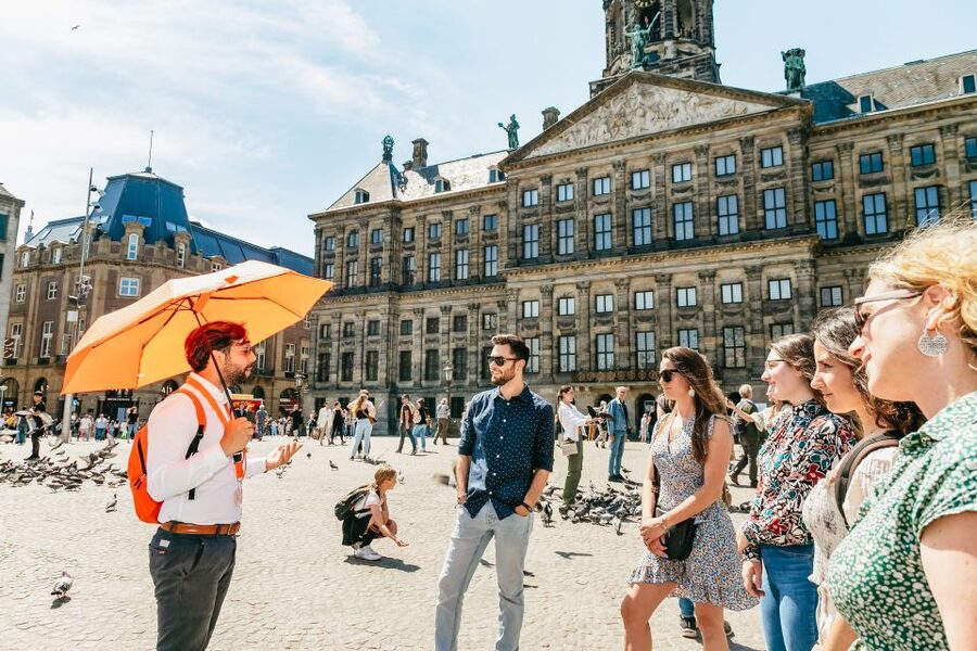 Amsterdam: Historical Highlights Walking Tour with Tasting - Logistics that matter in a 2-hour walking loop