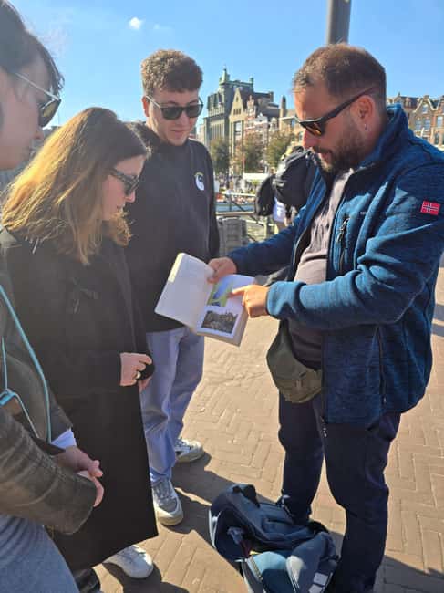 Amsterdam: History, Hidden Gems & Future Eco-Walking Tour - The green mindset: education, politics, and what sustainability looks like on foot