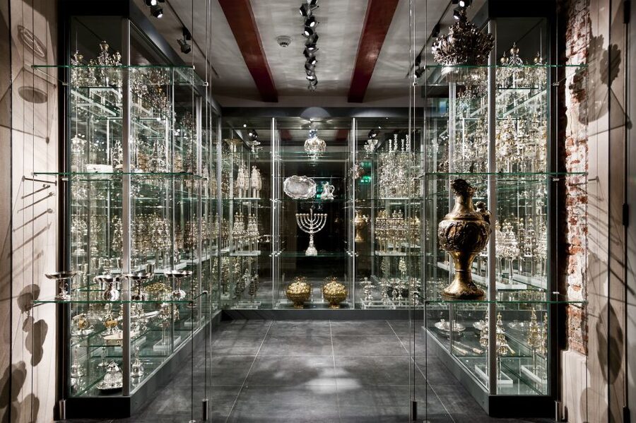 Amsterdam: Jewish Museum & Gassan Diamonds - Gassan Diamonds in Amsterdam: from polishing stages to a Champagne glass