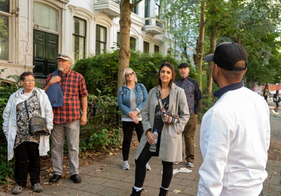 Amsterdam: Jewish Quarter and History Guided Tour - Guides who handle hard questions well
