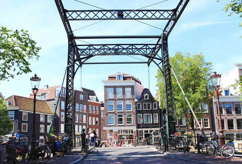 Amsterdam: Jordaan Area Walking Tour - Herengracht canal streets: the part you will remember