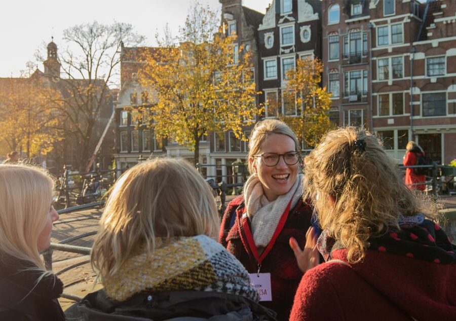 Amsterdam: Jordaan District Tour with a German guide - Entering The Jordaan: why this neighborhood works on a short walk