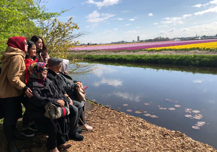 Amsterdam: Keukenhof Tulip Garden and Giethoorn Experience - Key things to know before you go