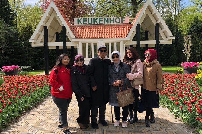 Amsterdam: Keukenhof Tulip Gardens and Giethoorn with Boat Tour - Keukenhof Time Management, the One Mistake to Avoid
