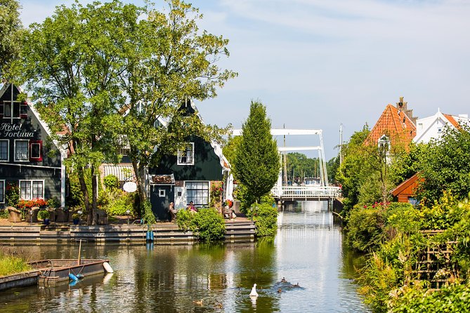 Amsterdam: Keukenhof, Zaanse Schans & Volendam Tour - Back on the coach, then Keukenhof: how to get the most from free time