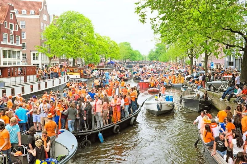 Amsterdam: Kings Day Boat Party with Unlimited Drinks - Practical tips so your orange day goes smoothly