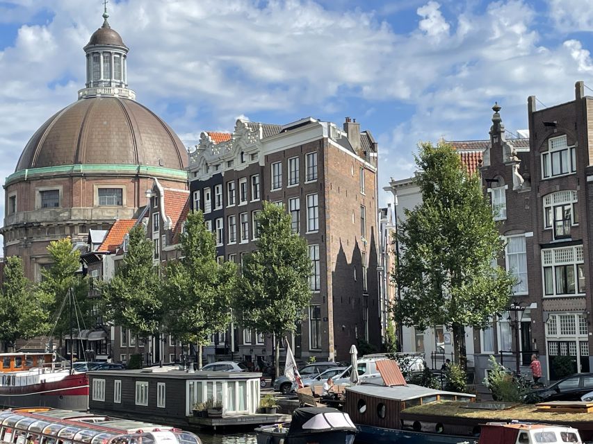 Amsterdam: KULTOUR mit Biss. Kulinarische Stadtführung - What you really get: historic centre stories plus snack breaks