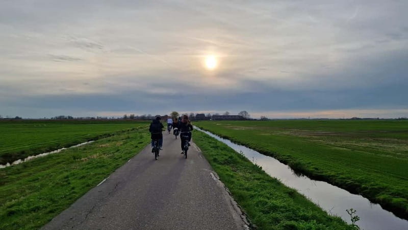 Amsterdam: Leisurely Windmill & Countryside Bike Ride - Waterland, Flat Fields, and the Dutch Talent for Making Space