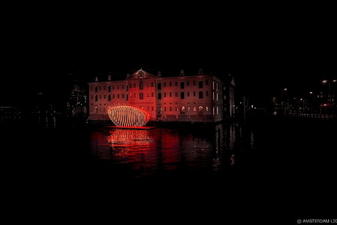 Amsterdam: Light Festival Boat with Unlimited Drinks & Snack - Who this tour is best for