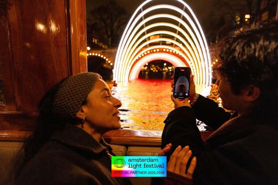 Amsterdam: Light Festival Cruise + Stroopwafel & Hot Choco - Key highlights worth planning around