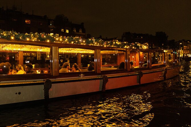 Amsterdam Light Festival: Heated Cruise with Hot Drinks & Bite - Boarding and timing: the 10-minute rule that prevents chaos