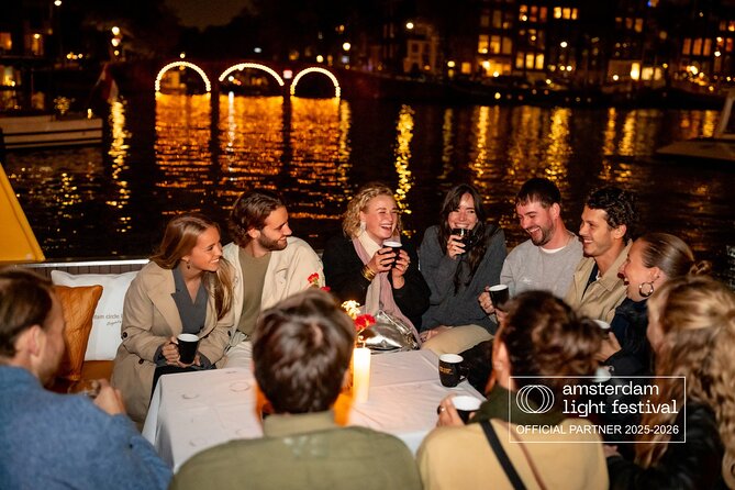 Amsterdam Light Festival Tour in German | Including Drinks - Entering the night at Prins Hendrikkade 33A
