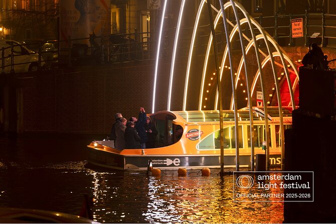 Amsterdam Light Festival Tour in German | Including Drinks - Heated boat setup and where you should stand