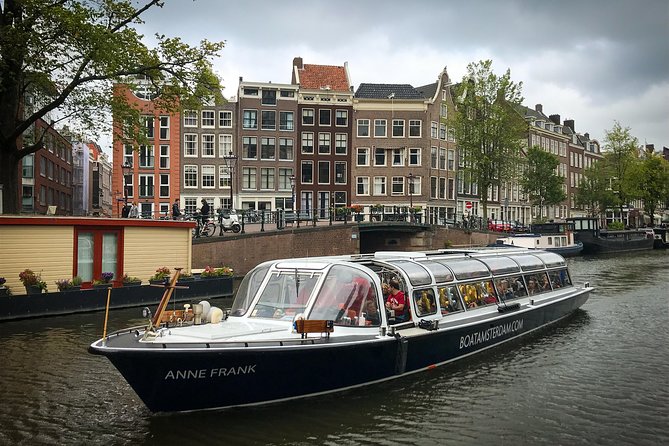 Amsterdam Live Guided Sightseeing Canal Cruise - Key takeaways before you go