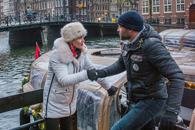 Amsterdam: Luxury Light Festival Cruise Unlimited Drinks Included - Stop 1: the Light Festival moment on the water