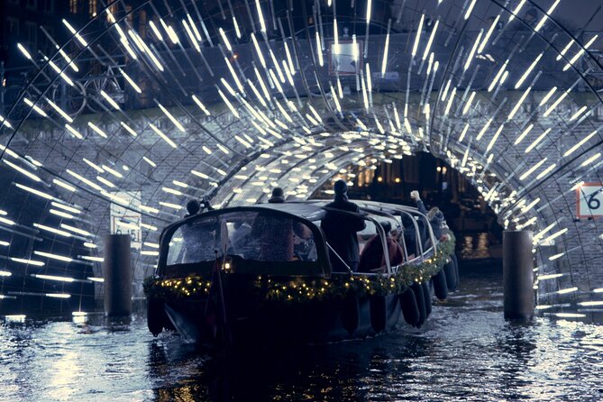 Amsterdam: Luxury Light Festival Cruise Unlimited Drinks Included - How the Amsterdam Light Festival cruise actually feels