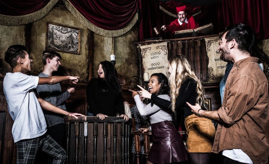 Amsterdam: Madame Tussauds & Amsterdam Dungeon Combo Ticket - Where This Combo Really Works in Your Amsterdam Plan