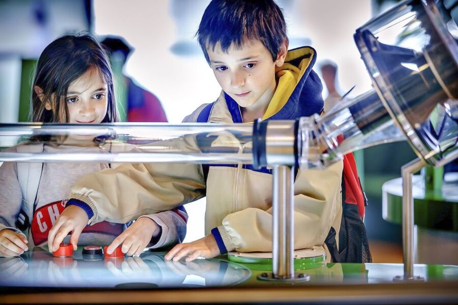 Amsterdam: NEMO Science Museum Ticket - Crowds, timing, and how long you should plan