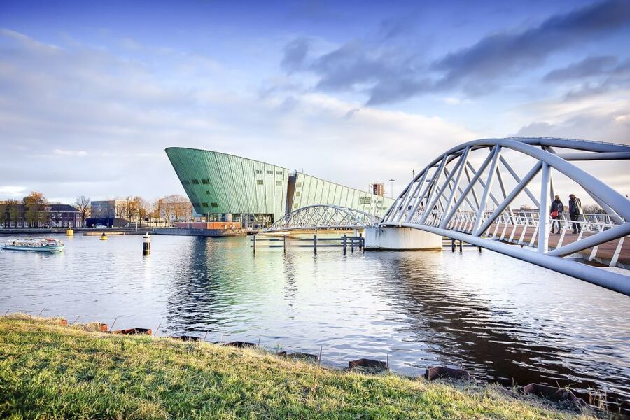 Amsterdam: NEMO Science Museum Ticket - Food and views at the rooftop cafe: a break that keeps the day pleasant