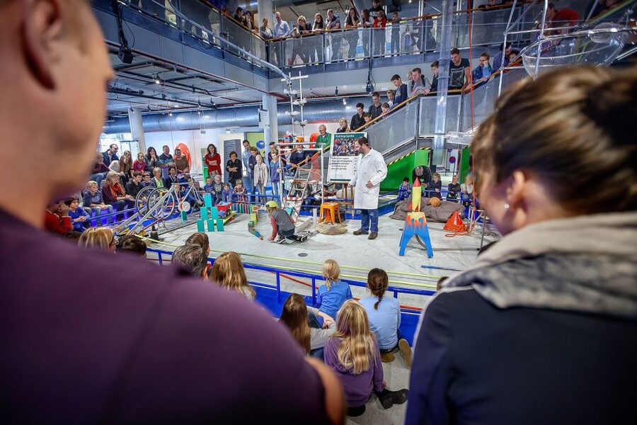 Amsterdam: NEMO Science Museum Ticket - Getting in smoothly: fast-track tickets and the best way to time your visit