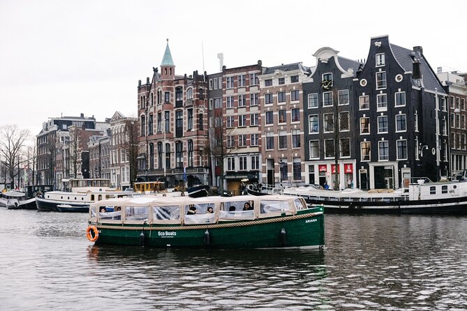 Amsterdam Newest Canal Cruise with local guide and small group - Starting at Amsterdam Central Station, and why that matters