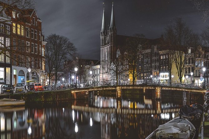 Amsterdam Night Photography Workshop with a Professional - Gear Help That Keeps the Focus on Photography